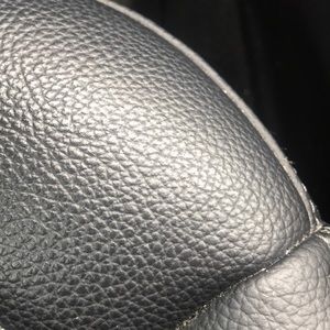 Meet your Posher, Joy